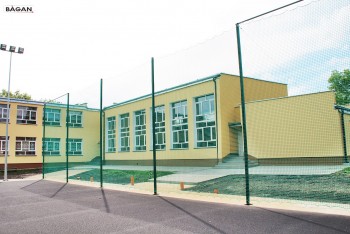 Siatka do ochrony i zabezpieczenia - Piłkochwyty na boiska w szkole